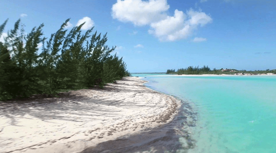 Half Moon Bay Beach, Turks and Caicos 