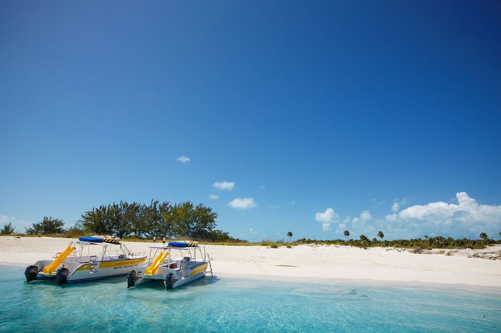 a small boat in a body of water
